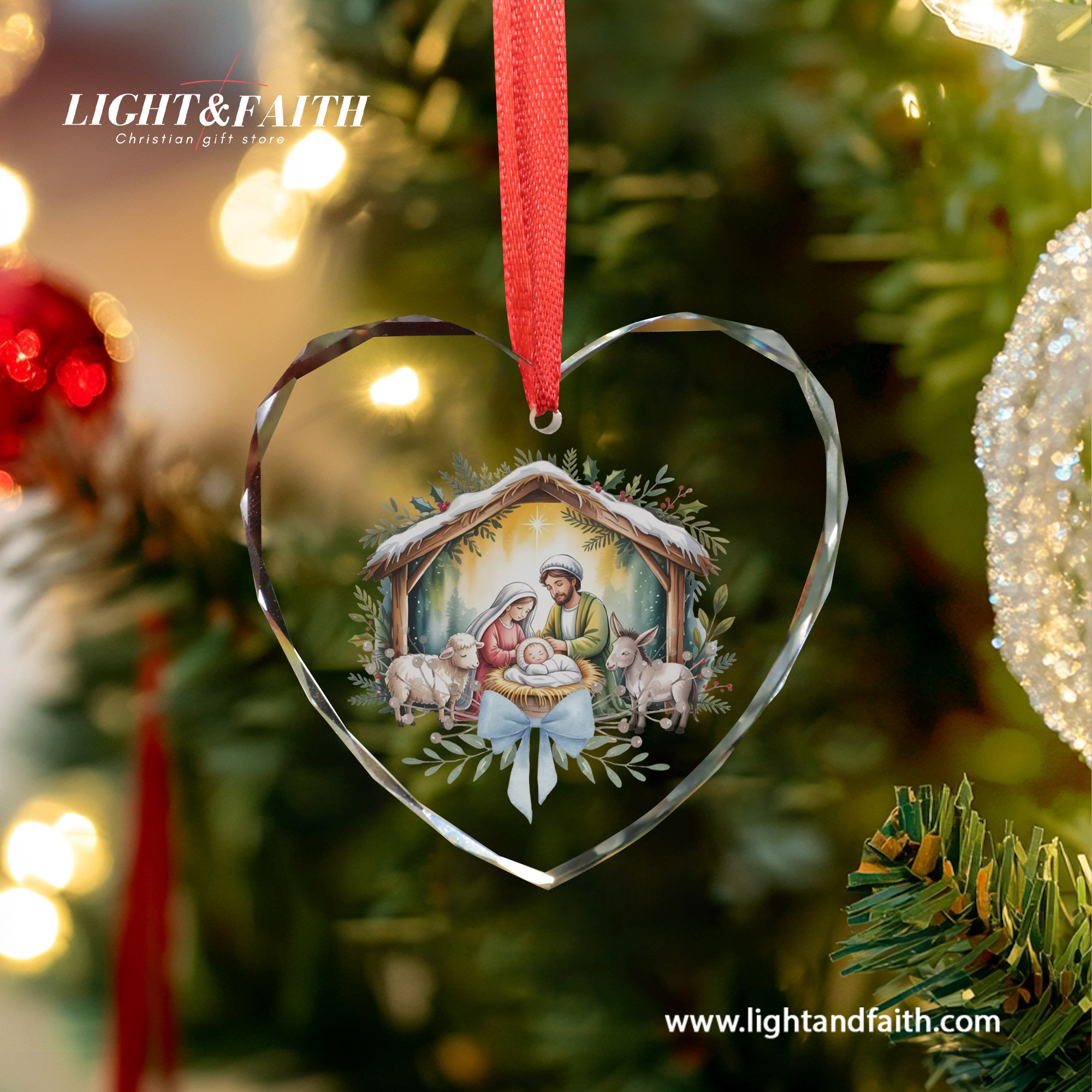 Holy Family Glass Ornament, Nativity Scene Christmas Decor, Virgin Mary and Baby Jesus Ornament, Christian Faith Gift, Religious Tree Decoration DCLAF60